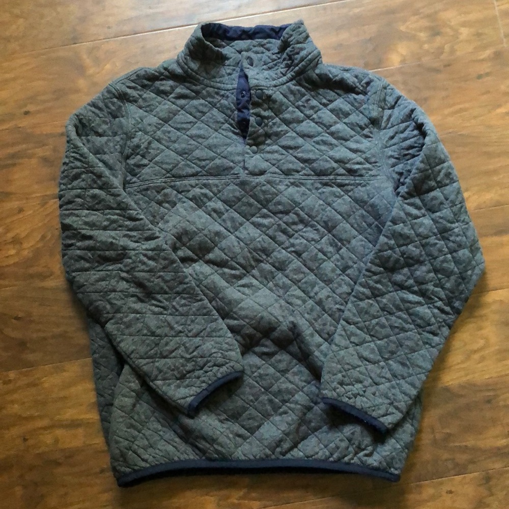 Gray Quilted Pullover